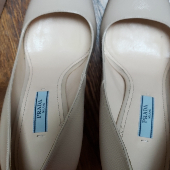 100% authentic Prada Heels - Picture 5 of 8